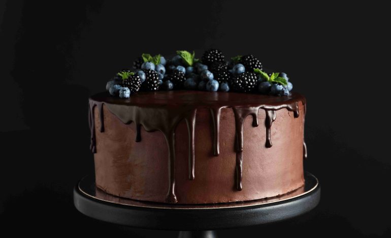 What Makes Chocolate Cake Dubai So Delicious?